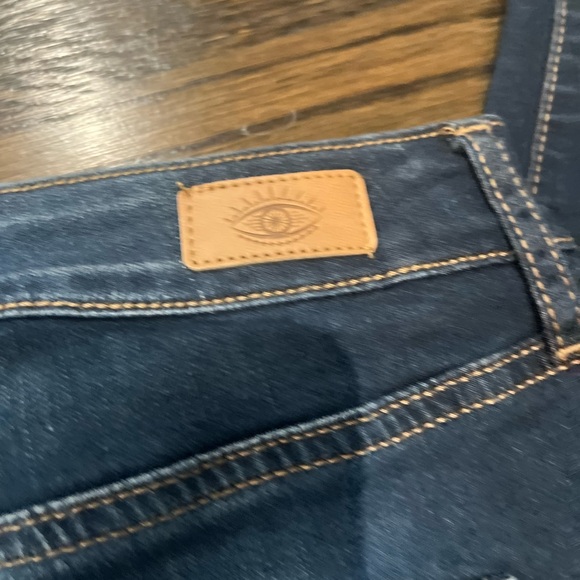 Sofia Vergara Jeans size 4 short - Picture 3 of 6